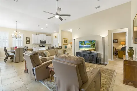 7218 E Village Square Vero Beach FL 32966