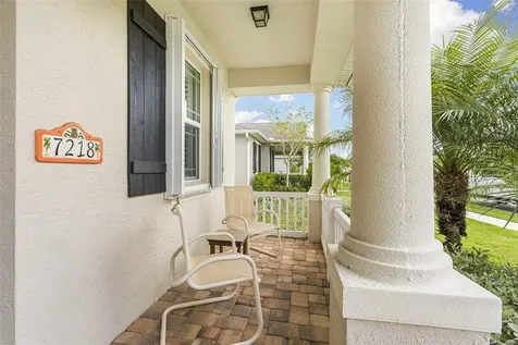 7218 E Village Square Vero Beach FL 32966