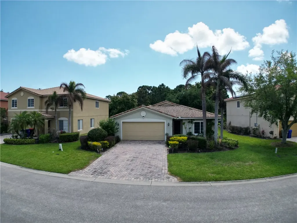 5574 43rd Court Vero Beach FL 32967