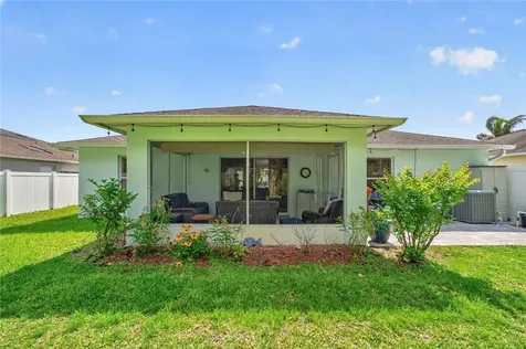 2105 46th Avenue Vero Beach FL 32966