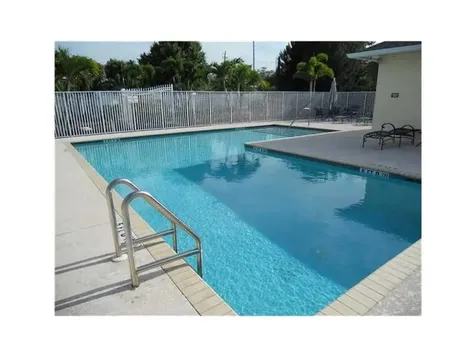 490 6th Street Vero Beach FL 32962