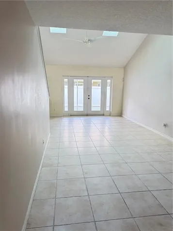 490 6th Street Vero Beach FL 32962