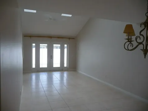 490 6th Street Vero Beach FL 32962