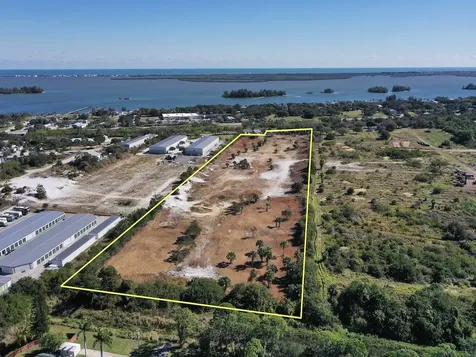 11513 Old Dixie Highway Sebastian FL 32958