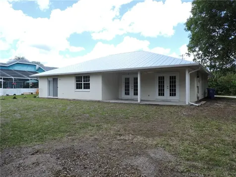 671 Concha Drive Sebastian FL 32958