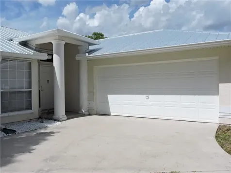 671 Concha Drive Sebastian FL 32958