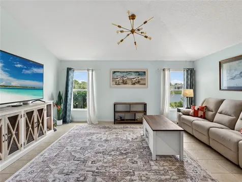 531 High Hawk Circle Vero Beach FL 32962
