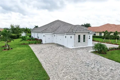 560 Stoney Brook Farm Court Vero Beach FL 32968