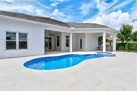 560 Stoney Brook Farm Court Vero Beach FL 32968