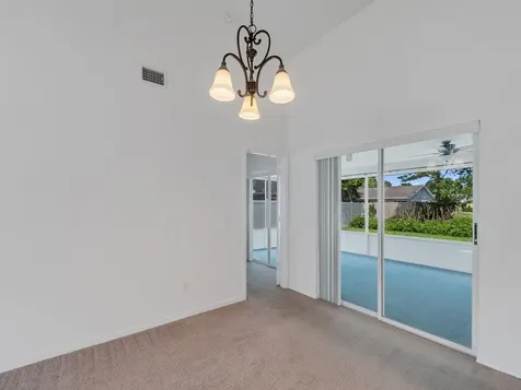 1246 41st Avenue Vero Beach FL 32960
