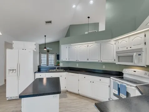 1246 41st Avenue Vero Beach FL 32960