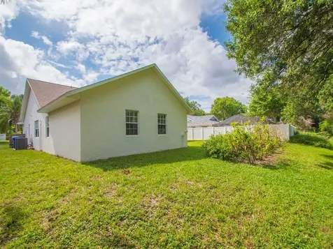 1246 41st Avenue Vero Beach FL 32960