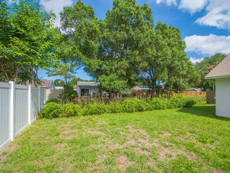 1246 41st Avenue Vero Beach FL 32960