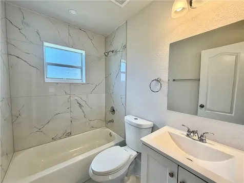 355 6th Road SW Vero Beach FL 32962