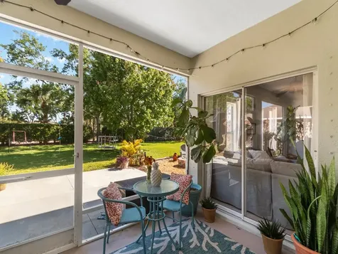 521 N Valencia Circle SW Vero Beach FL 32968