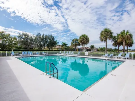521 N Valencia Circle SW Vero Beach FL 32968