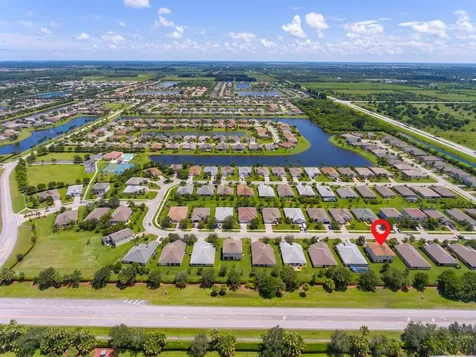 521 N Valencia Circle SW Vero Beach FL 32968