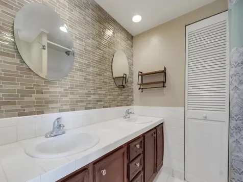 375 S Waverly Place Vero Beach FL 32960