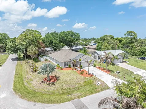 261 Midvale Terrace Sebastian FL 32958