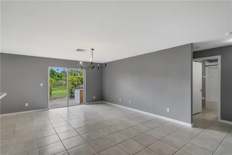 5598 43rd Court Vero Beach FL 32967