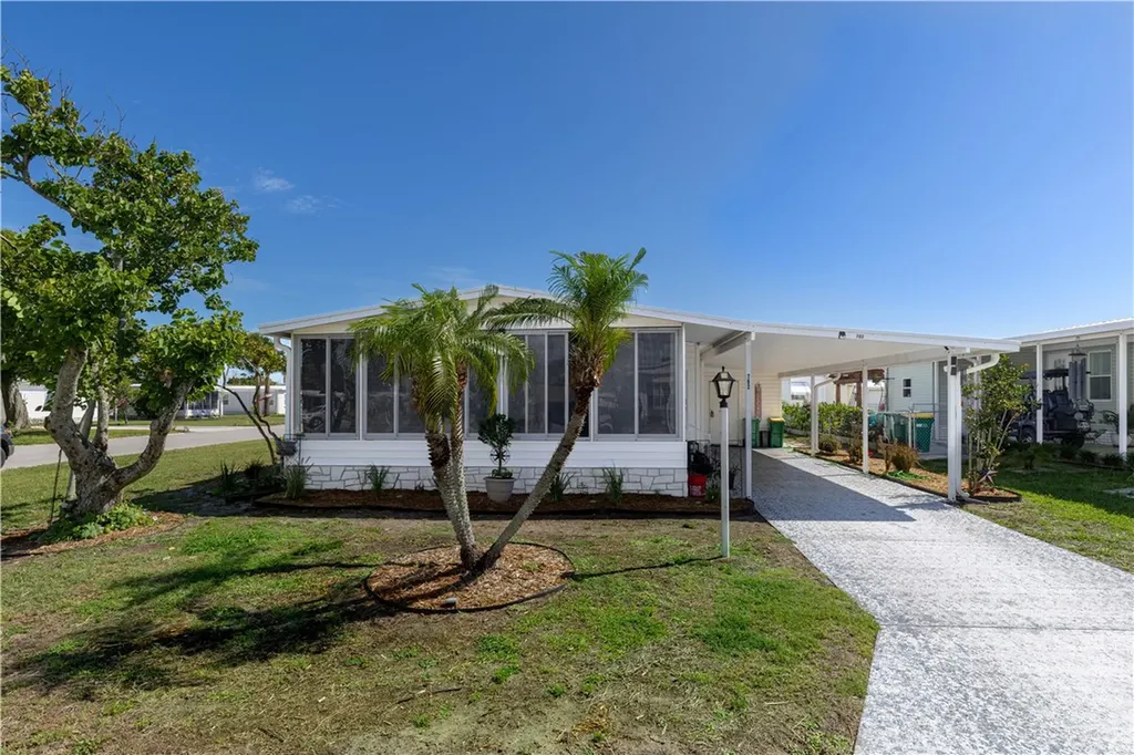 782 Lark Drive Barefoot Bay FL 32976