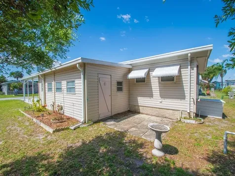 900 Laurel Circle Barefoot Bay FL 32976