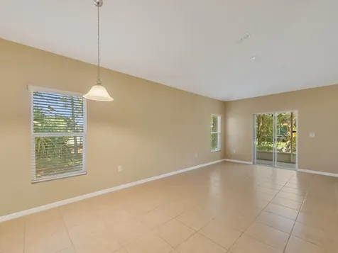 203 Briarcliff Circle Sebastian FL 32958