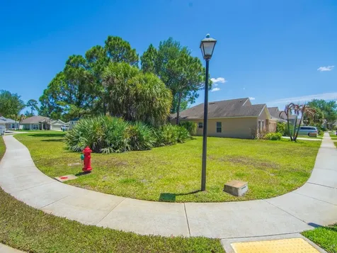 203 Briarcliff Circle Sebastian FL 32958