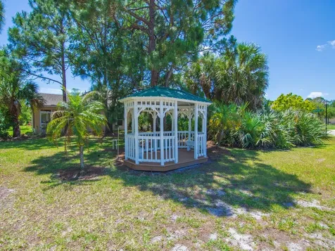203 Briarcliff Circle Sebastian FL 32958