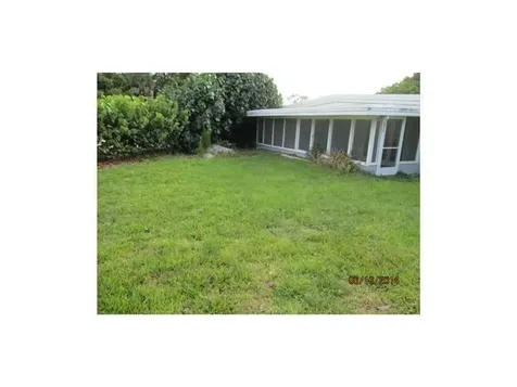 405 27th Court Vero Beach FL 32968