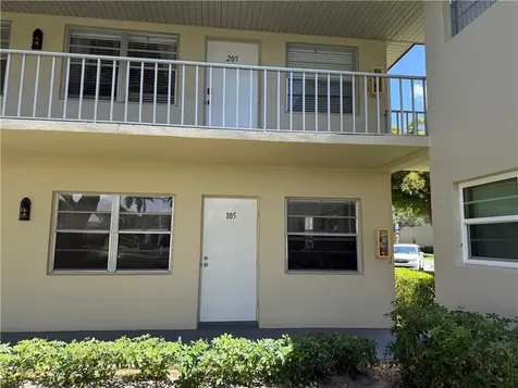 37 Pine Arbor Lane Vero Beach FL 32962