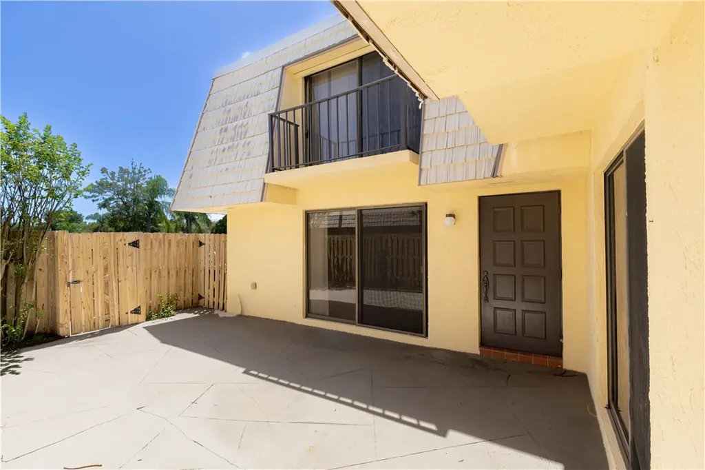 1170 6th Avenue Vero Beach FL 32960