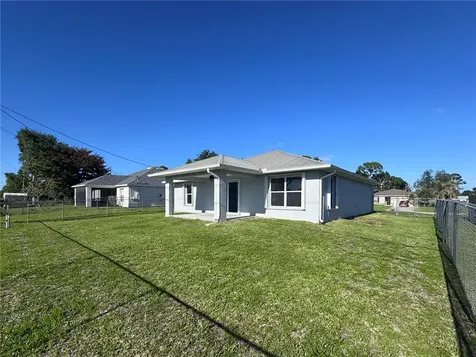 8255 102nd Avenue Vero Beach FL 32967