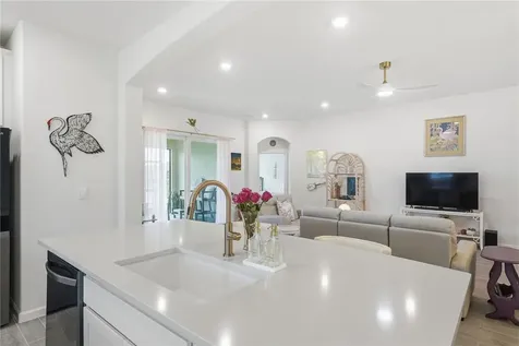 5285 2nd Manor Vero Beach FL 32968