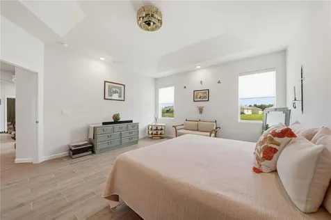 5285 2nd Manor Vero Beach FL 32968