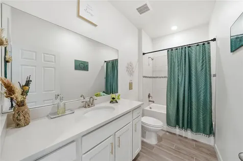 5285 2nd Manor Vero Beach FL 32968