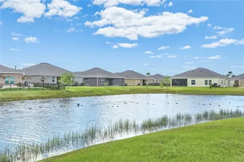5285 2nd Manor Vero Beach FL 32968