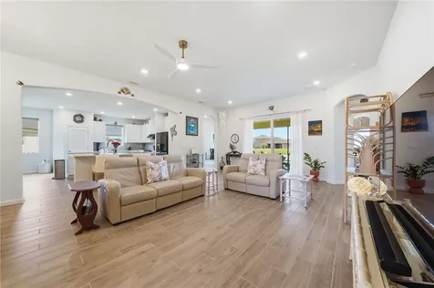 5285 2nd Manor Vero Beach FL 32968