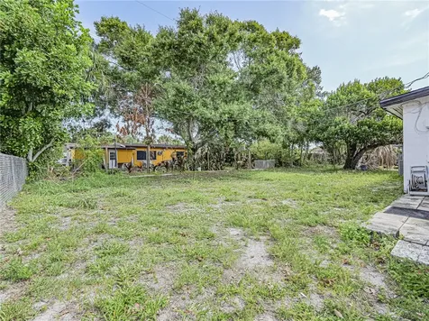 734 5th Place SW Vero Beach FL 32962