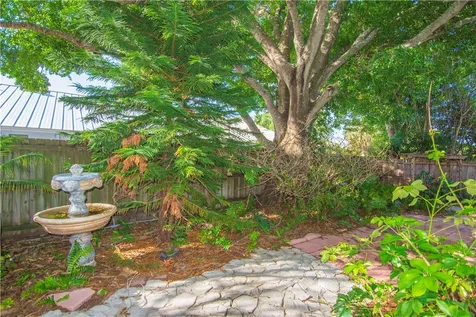 1545 Highland Avenue Vero Beach FL 32960