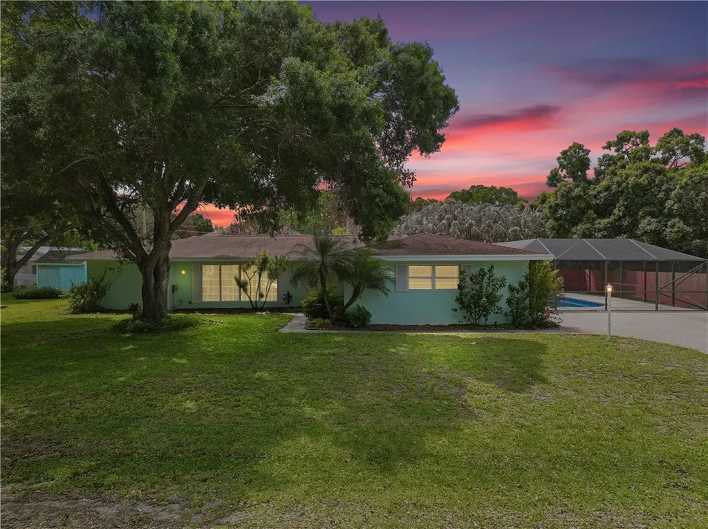 2115 15th Place Vero Beach FL 32960