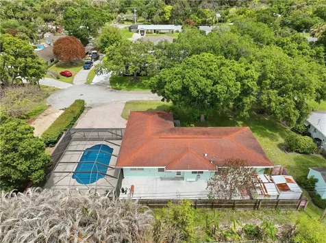 2115 15th Place Vero Beach FL 32960