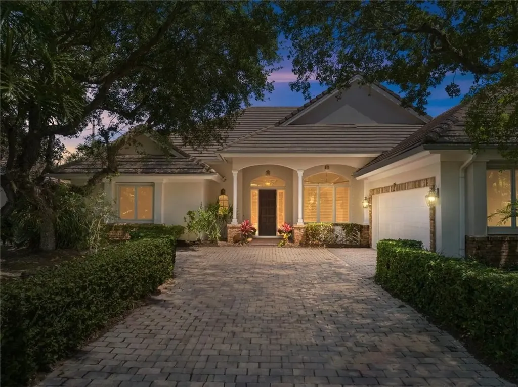 120 N White Jewel Court Vero Beach FL 32963