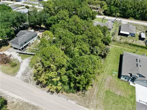 7756 98th Avenue Vero Beach FL 32967
