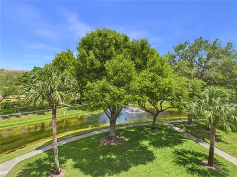 5060 Fairways Circle Vero Beach FL 32967