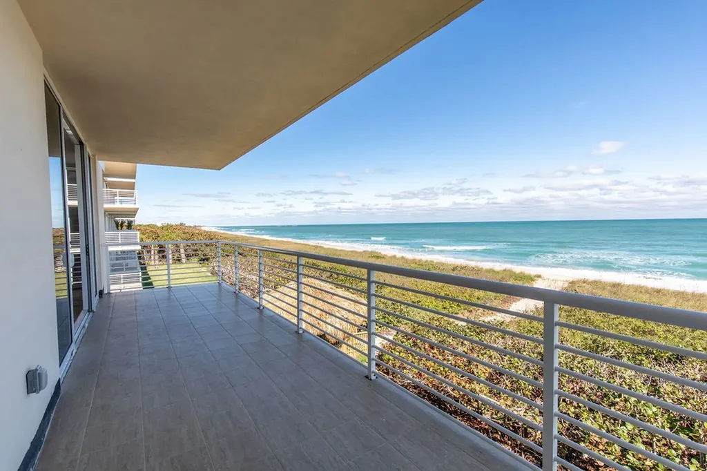 4802 N. Highway A1a North Hutchinson Island FL 34949