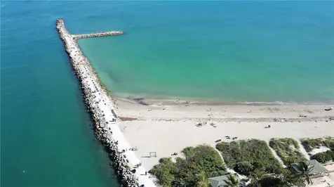 4802 N. Highway A1a North Hutchinson Island FL 34949