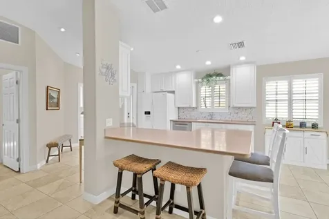 4949 Corsica Square Vero Beach FL 32967