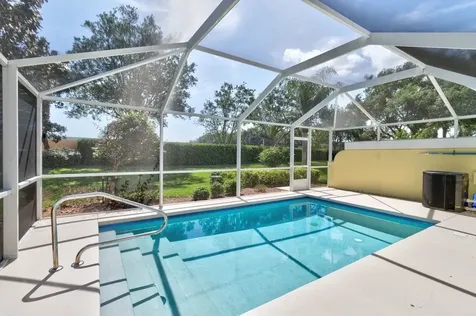 4949 Corsica Square Vero Beach FL 32967