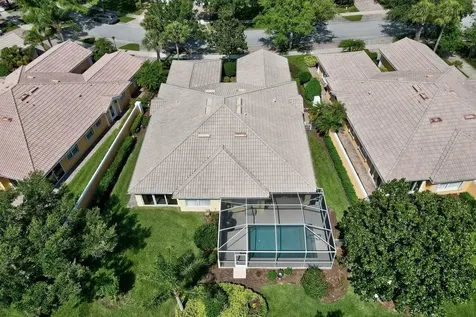 4949 Corsica Square Vero Beach FL 32967